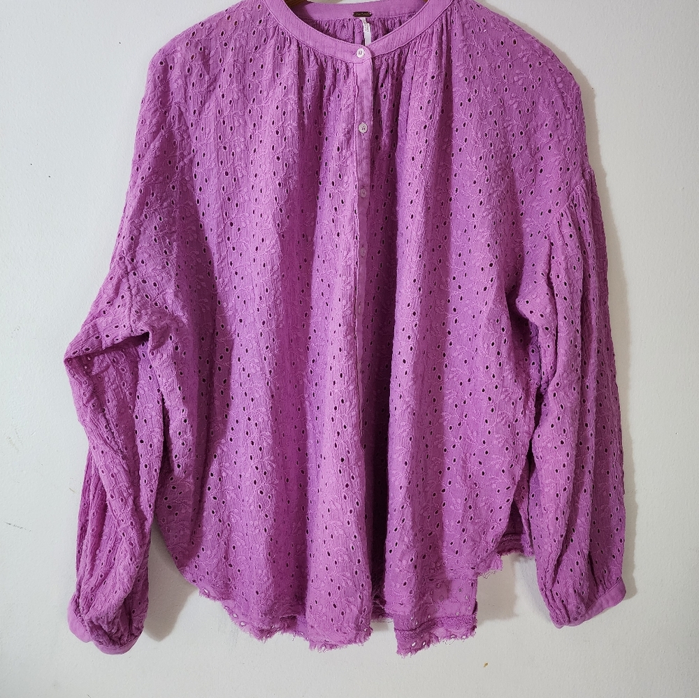 Free People Maddison Eyelet Blouse Pink Orchid Size Small Button Front Dolman